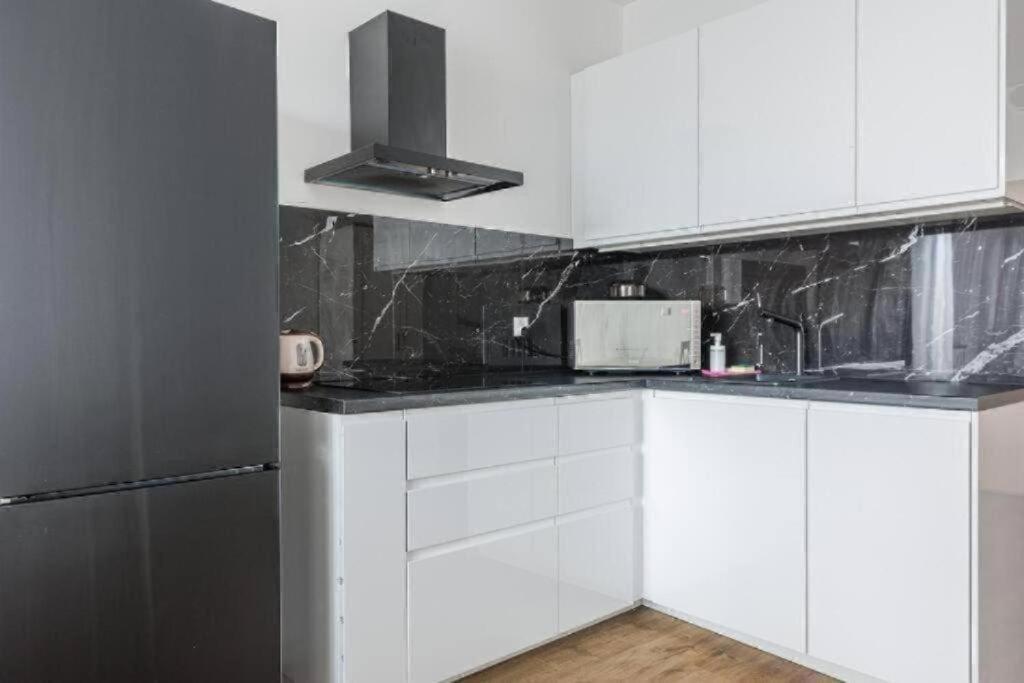 Urban Nest Group & Walowa Apartament